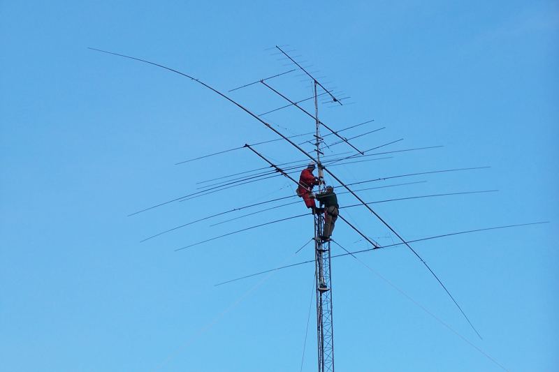 Tightening up the C4XL truss wire