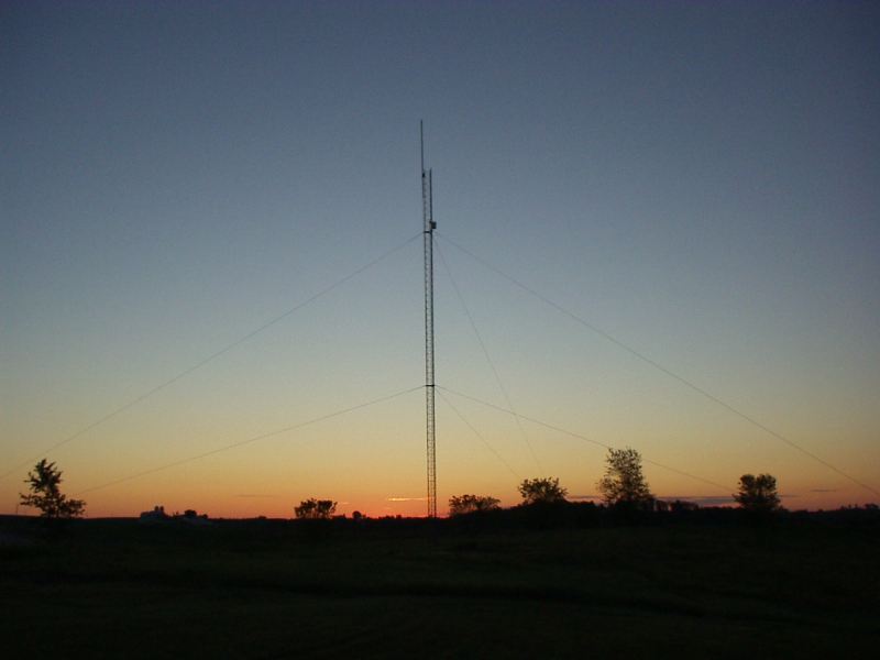 W0AIH took these early in the morning before we finished the tower installation on the second day.