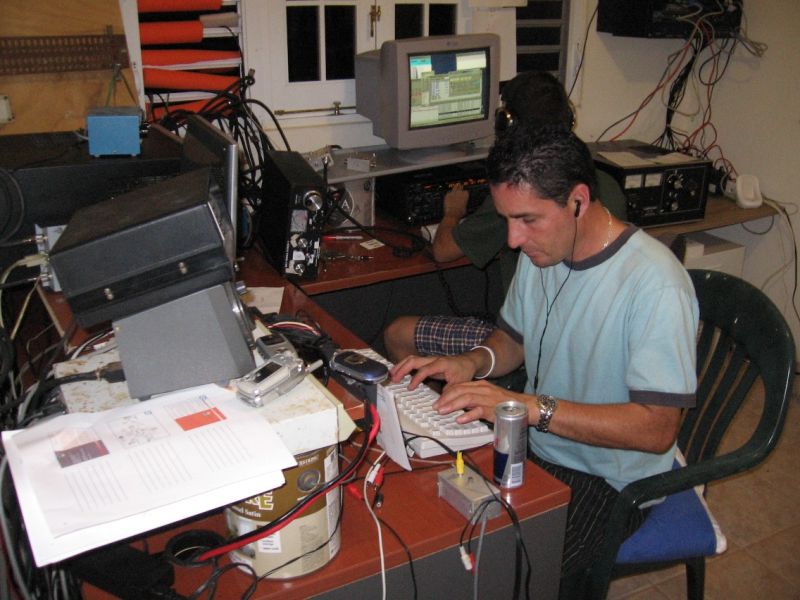 NP4Z running 40m at start of CQWW CW 2006