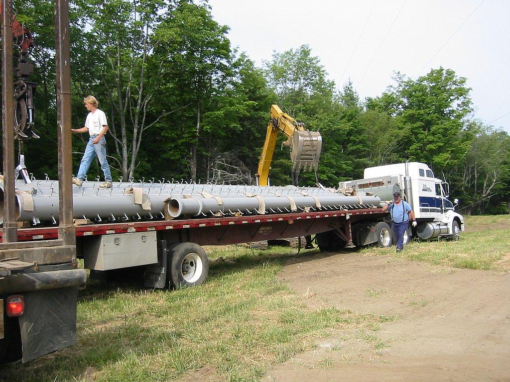 unloading2.jpg