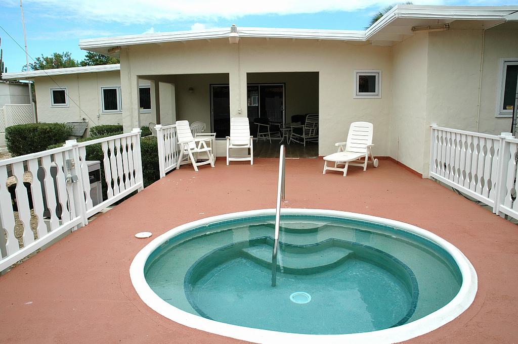 veranda-jacuzzi1