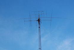 Paul WØAIH and Chris KC9DGP work on aligning the beams.