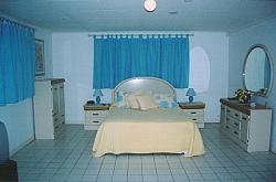 master-bedroom-2b